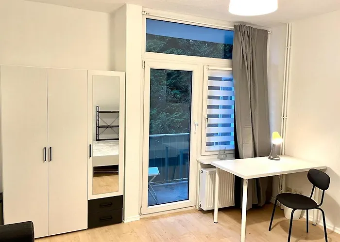 Tolles Neues Mit Balkon, Ebk, Wlan, Smart Tv, Netflix